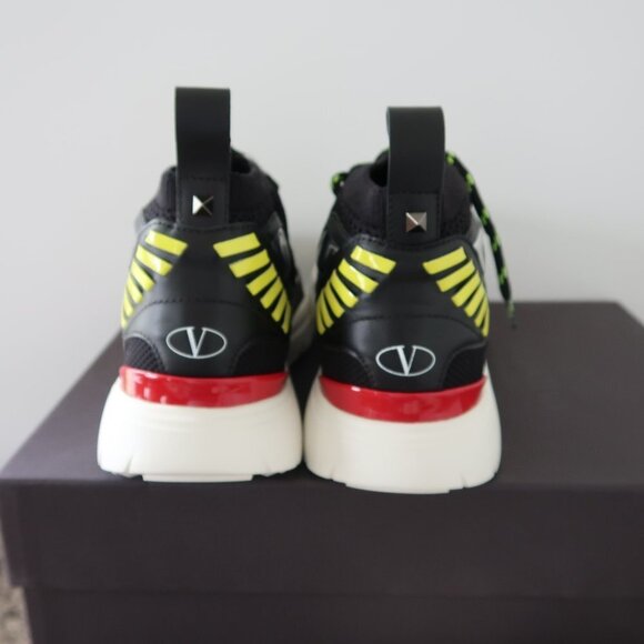 Valentino Garavani Heroes Reflex Black Sneakers - Picture 9 of 13